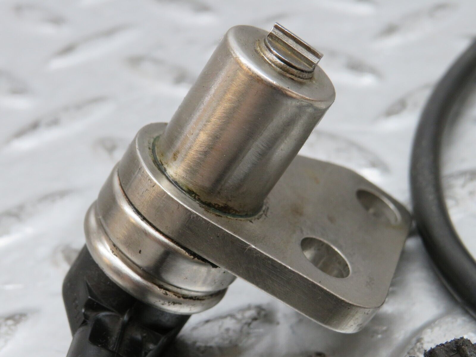 26597 Mercedes-Benz C124 220CE Coupe ABS Sensor Right Side 1245401717