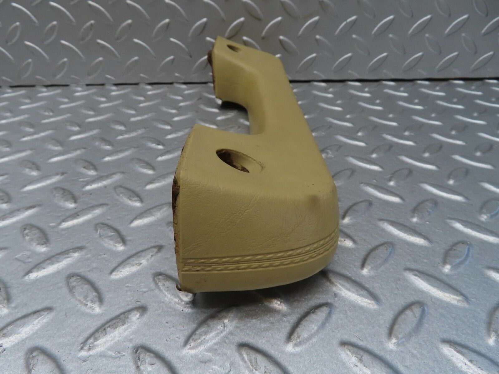 13452 Mercedes-Benz W123 200 Interior Door Handle Rear Right Cream 1239702001