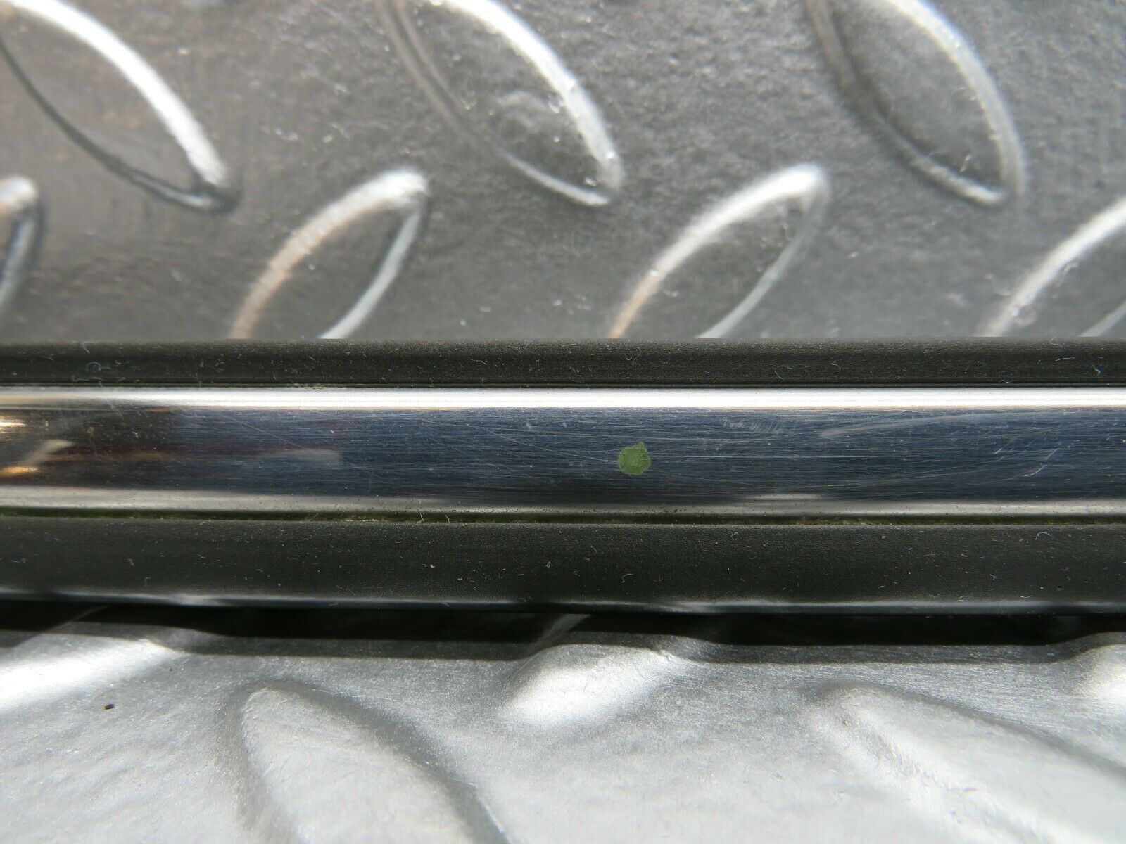 23000 Mercedes-Benz C123 230CE Coupe Front Left Fender Wing Centre Moulding Trim