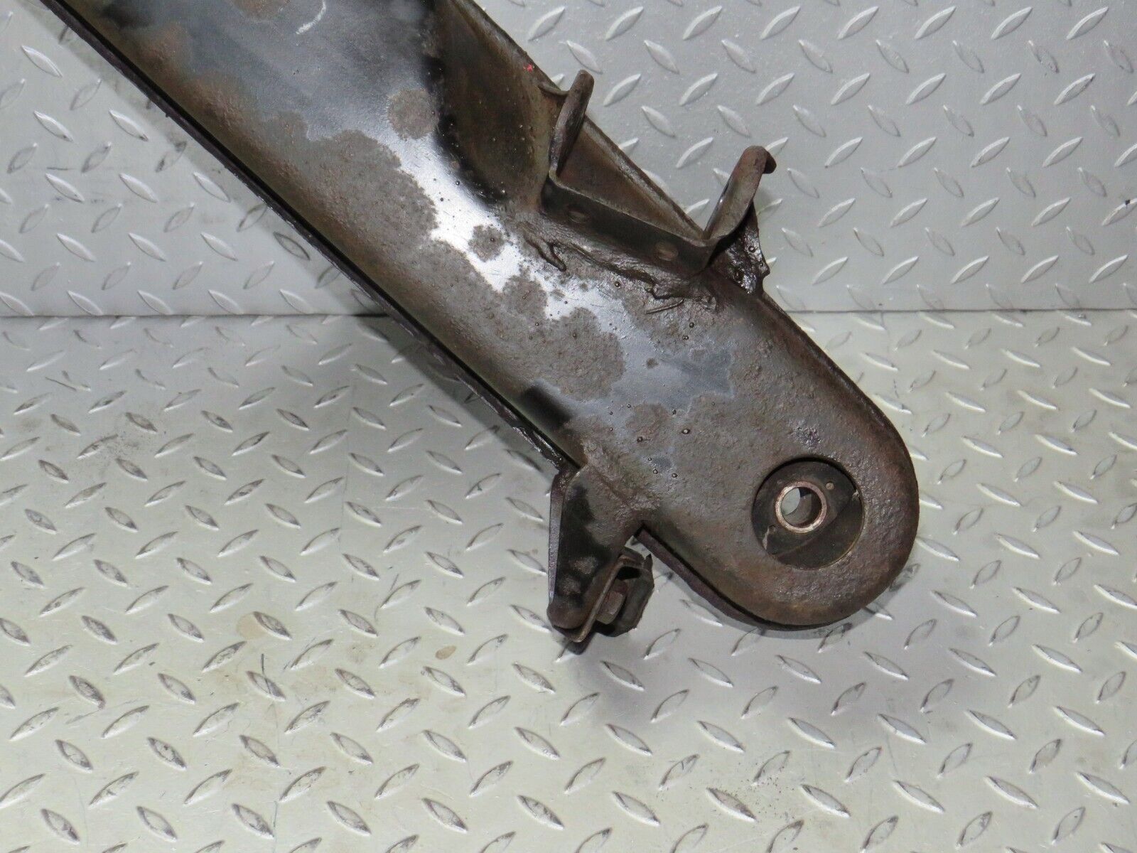 6167 Mercedes-Benz W123 200 Rear Subframe