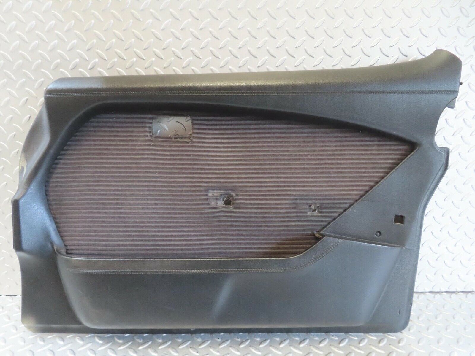 14247 Mercedes-Benz W116 350SE Front Right Door Card Black