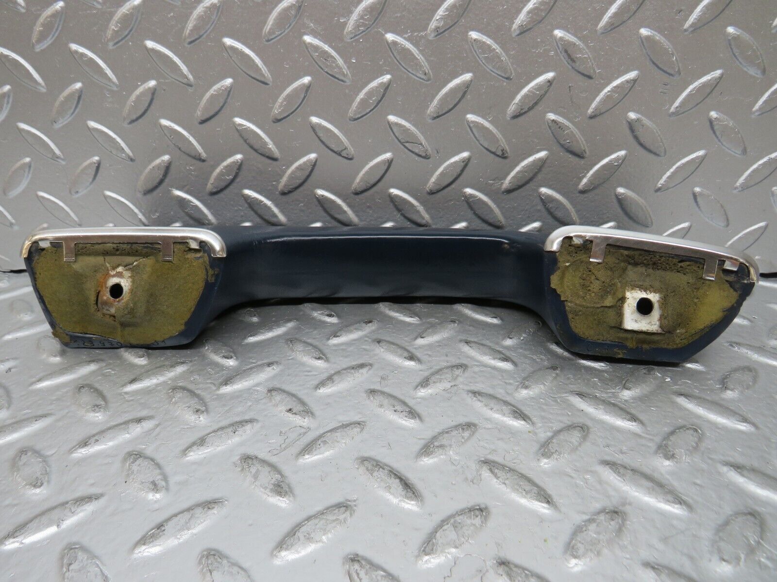 26860 Mercedes-Benz W123 240D Interior Door Handle Front Right Blue 1239702001