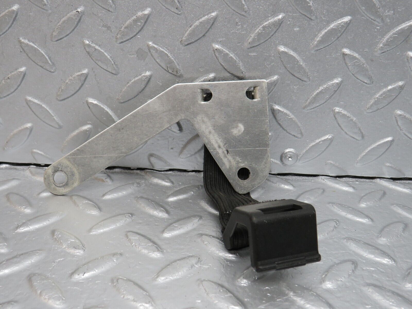 39783 Mercedes-Benz R129 320SL Coupe Wind Deflector Cover Right