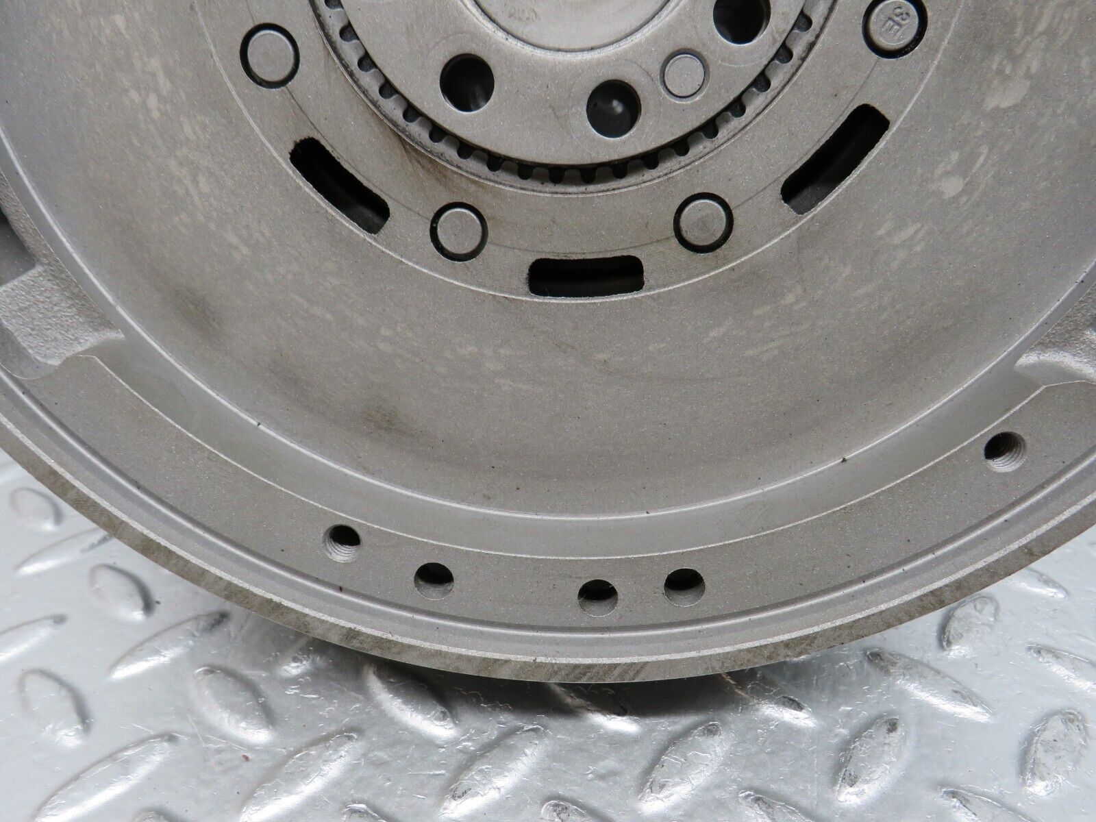 31504 Mercedes-Benz S124 220TE Wagon Flywheel Starter Ring Manual Gearbox Luk