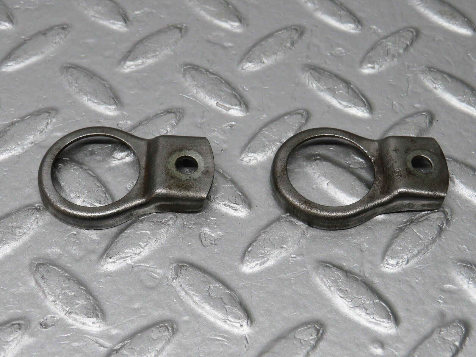 37566 Mercedes-Benz W109 300SEL Fuel Injector Bracket