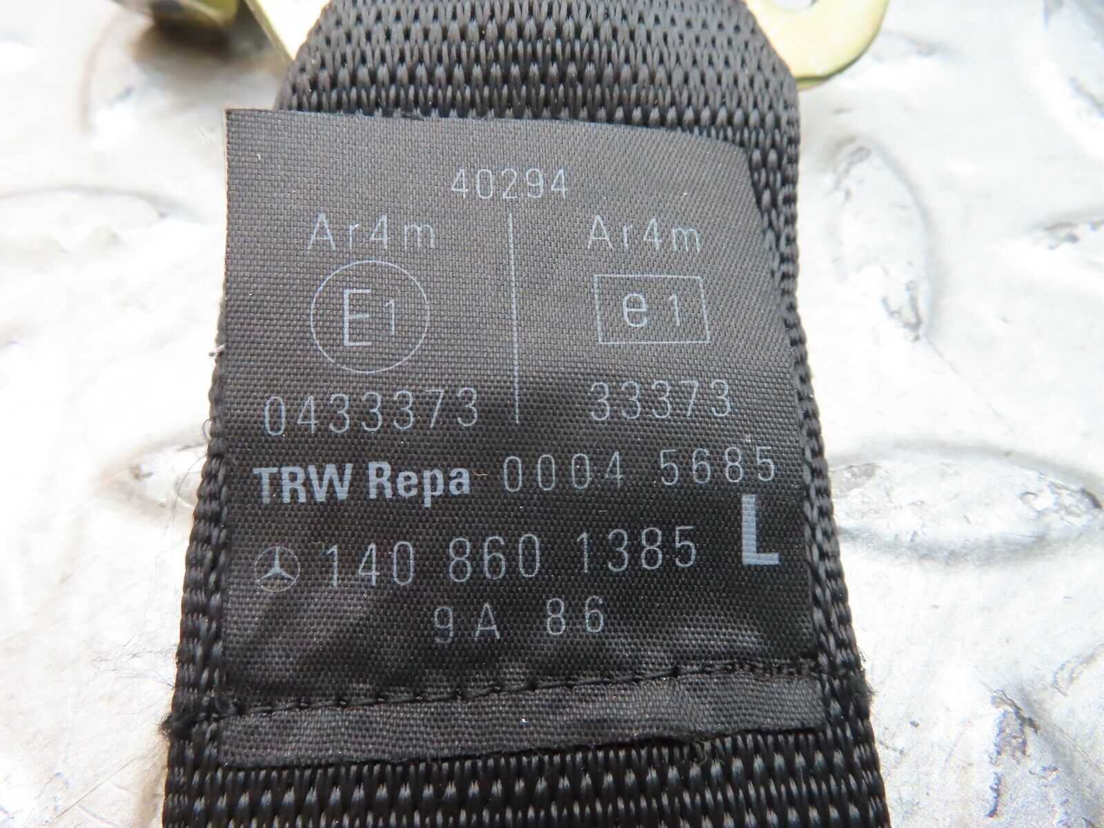 19662 Mercedes-Benz C140 CL420 Coupe Rear L Seat Belt With Buckle 1408601385