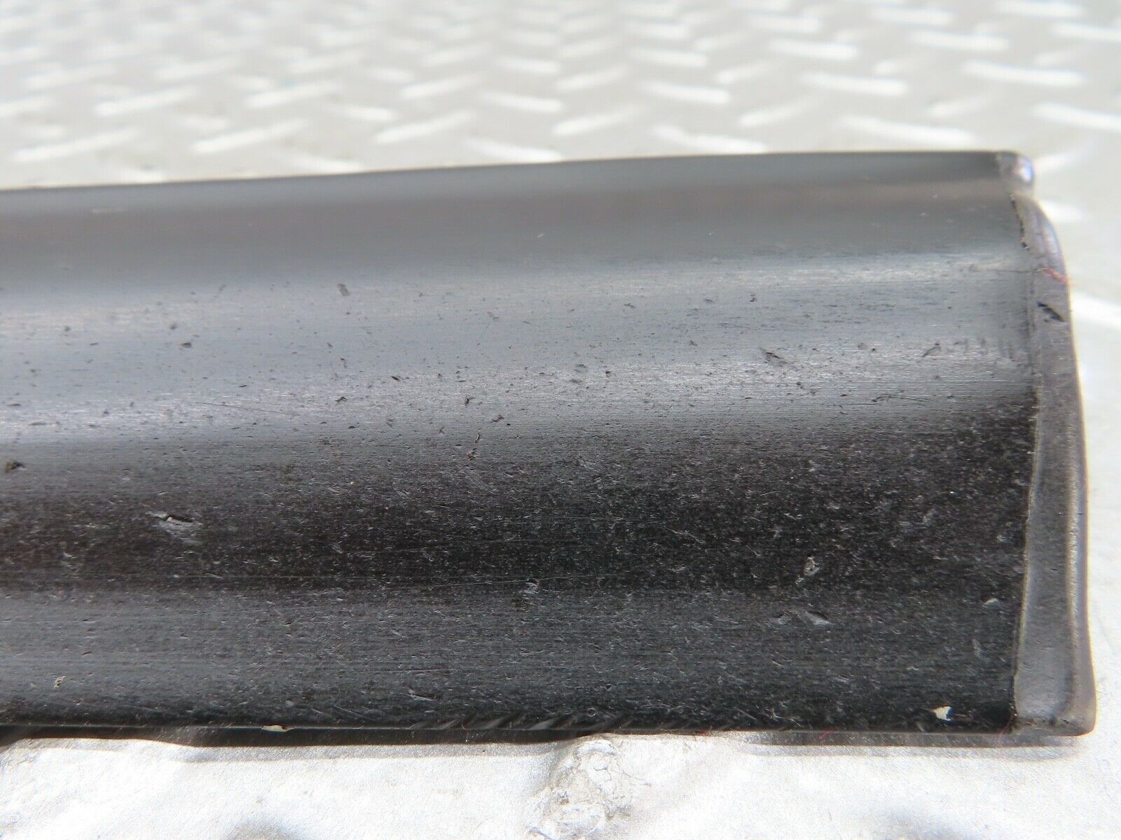 19227 Mercedes-Benz W123 300D Front Right Door Lower Moulding Trim