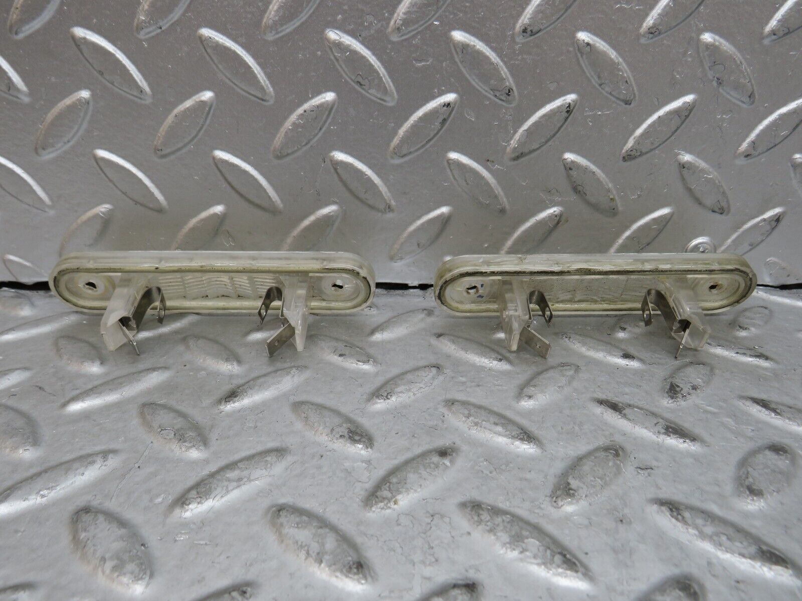 29142 Mercedes-Benz C124 320CE Coupe number Plate Light Pair 1248200256