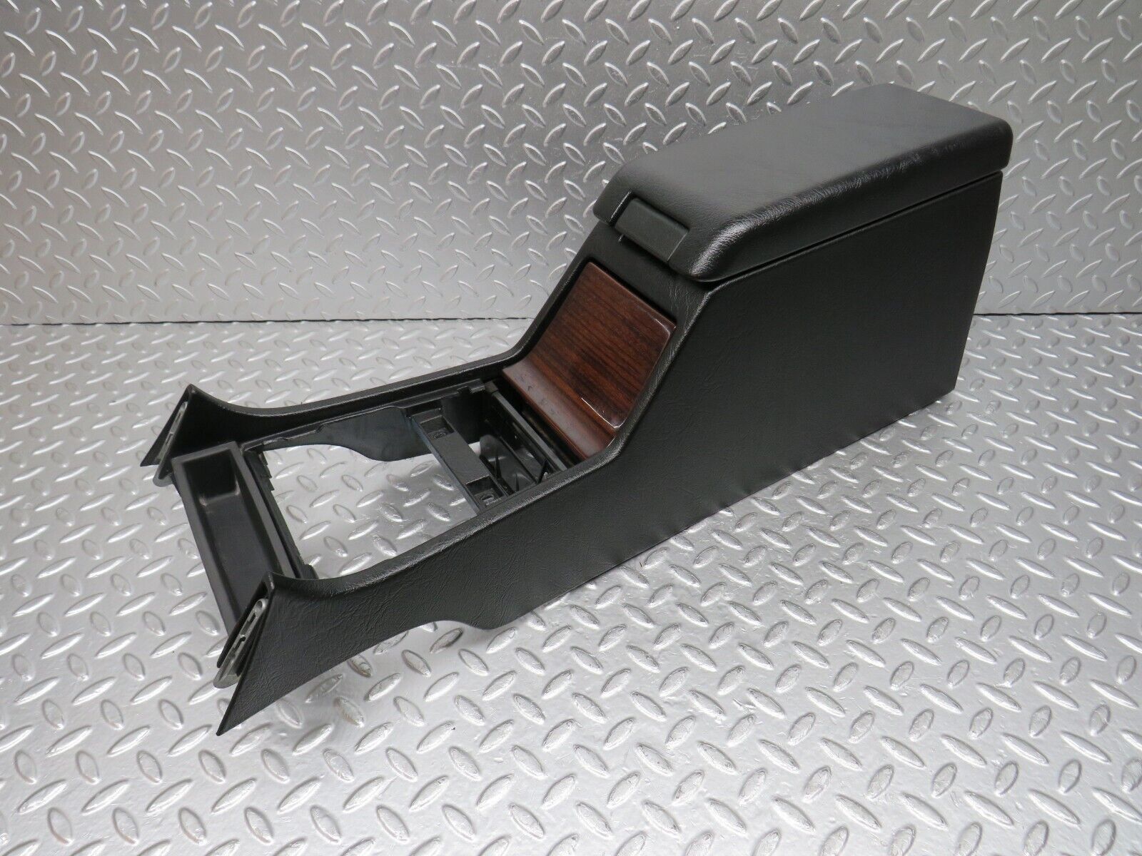 33343 Mercedes-Benz W202 C180 Centre Console Armrest Black 2026800279