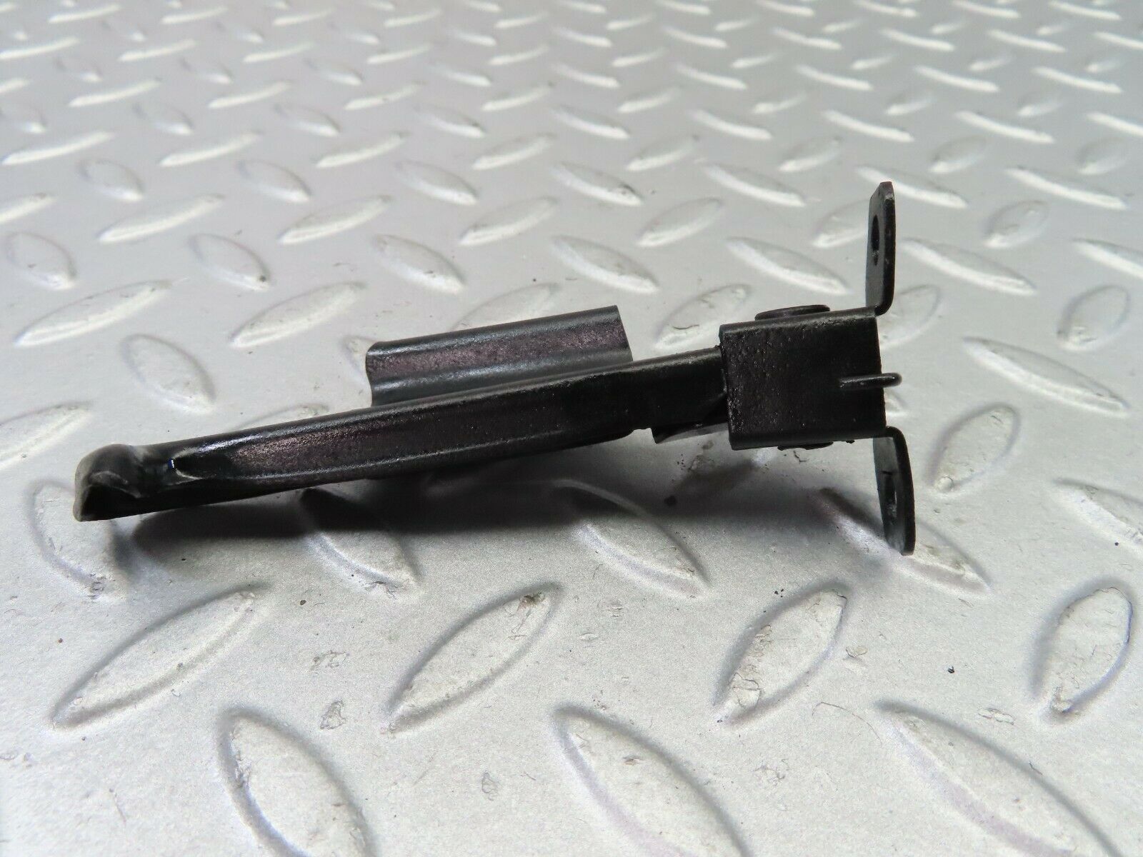 7478 Mercedes-Benz W116 450SE Bonnet Safety Latch