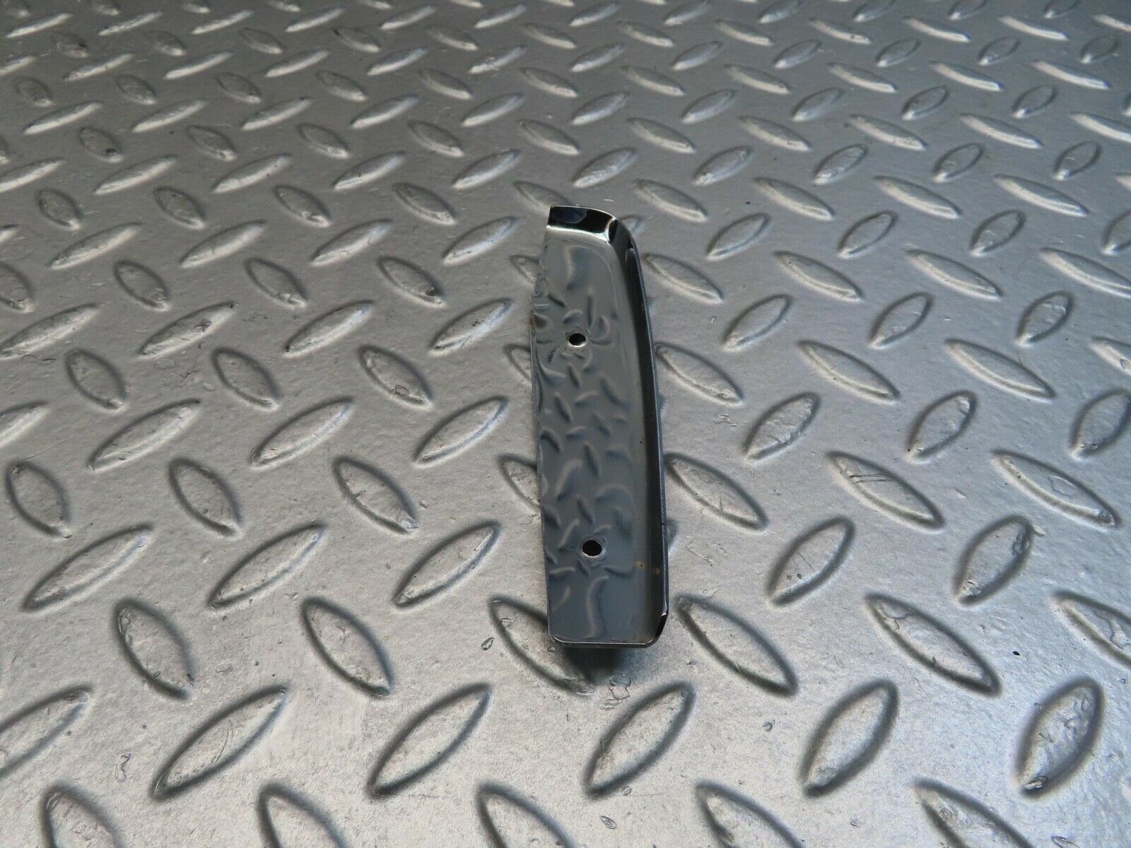 11360 Mercedes-Benz C123 230CE Coupe Left Door Chrome Front Cover