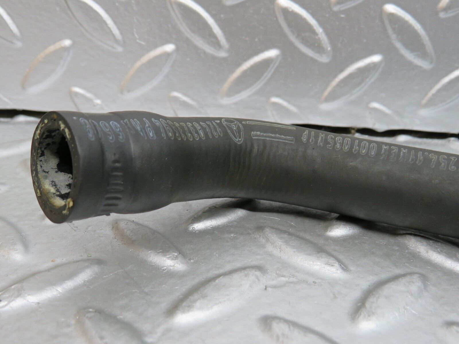 29560 Mercedes-Benz W124 230E Water Hose Pipe 1248323594
