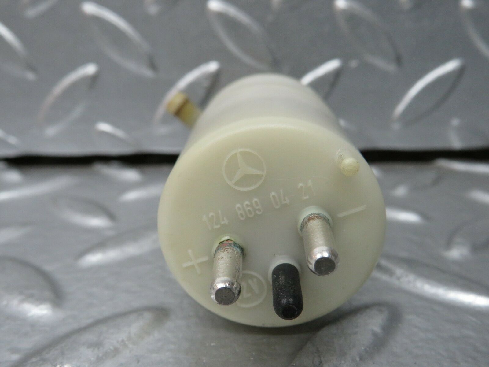 24303 Mercedes-Benz S124 220TE Wagon Windscreen Washer Pump Hella 1240690421