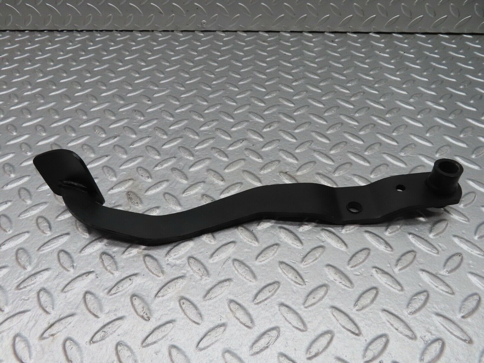 18077 Mercedes-Benz W123 200 Brake Pedal