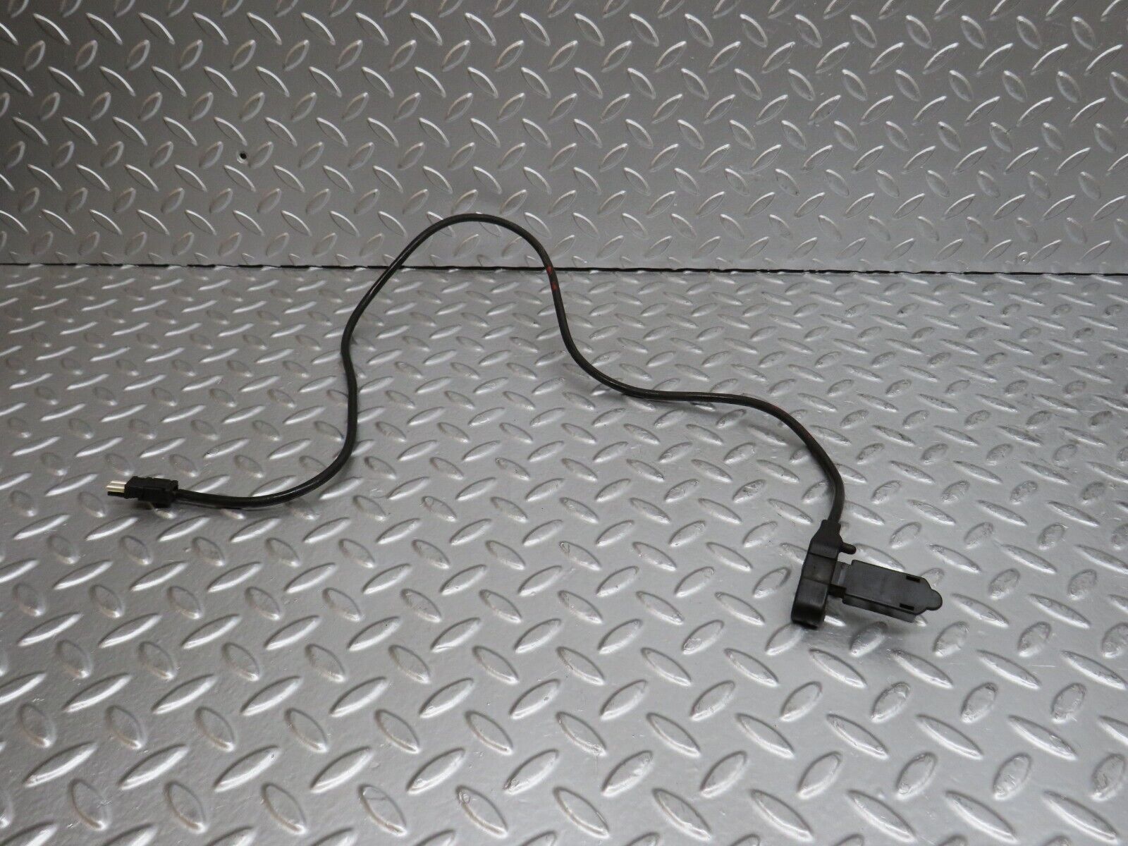 29592 Mercedes-Benz W124 230E Brake Pad Sensor Right Side 2015452228