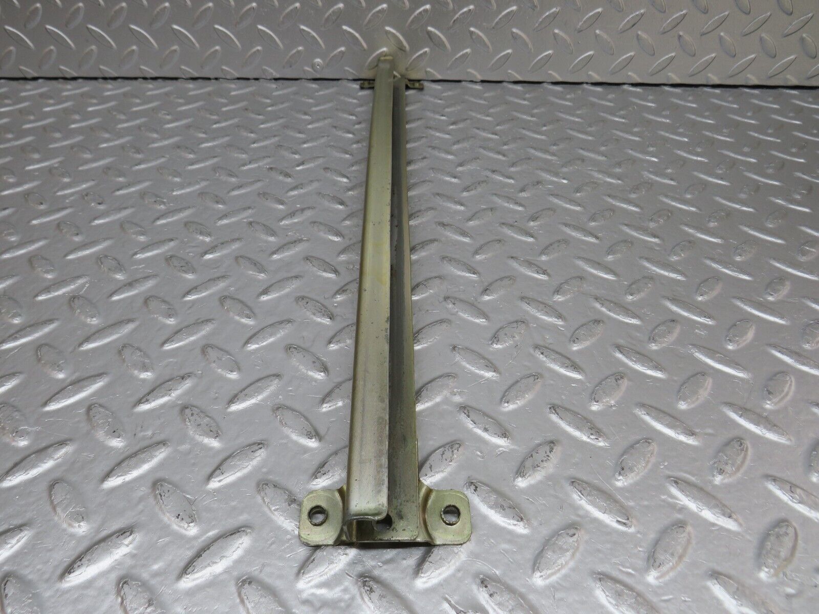 33255 Mercedes-Benz W202 C180 Front Right Door Window Channel