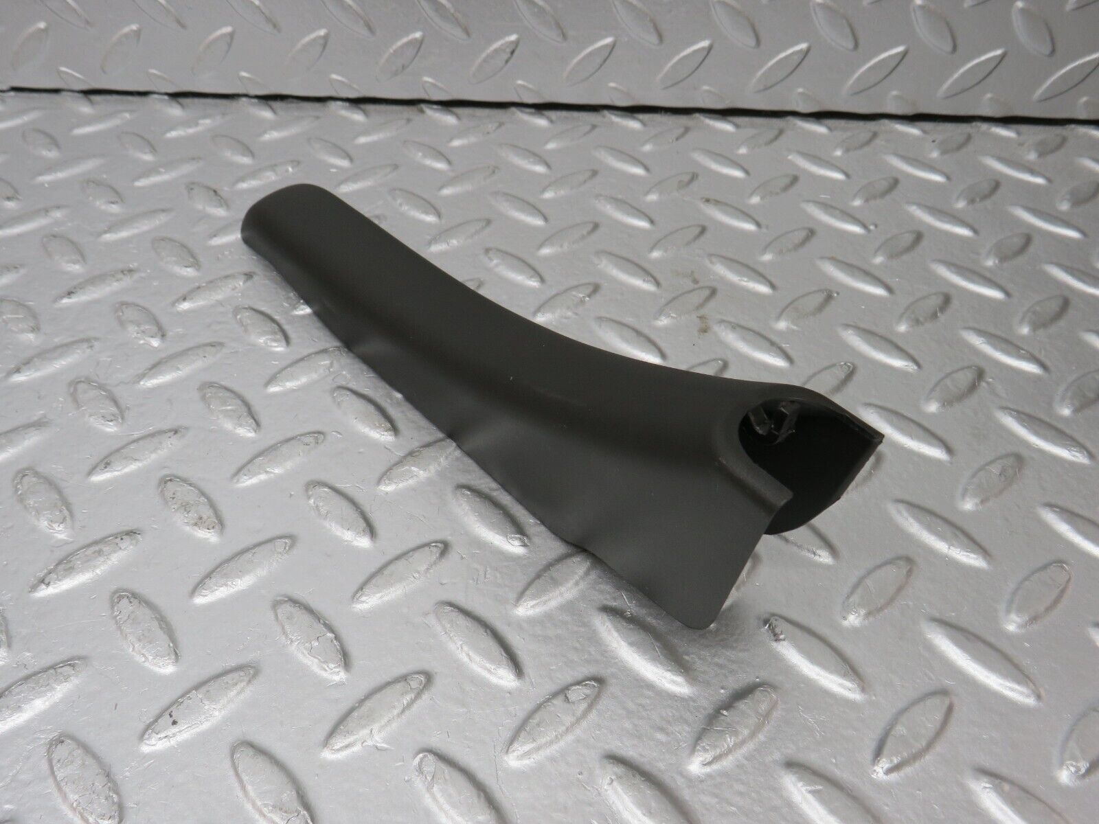 33938 Mercedes-Benz W124 260E Trunk Lid Hinge Cover 1247580129