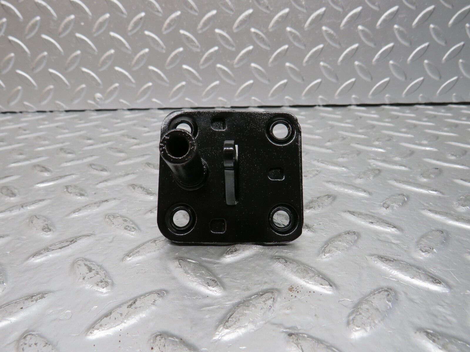 29695 Mercedes-Benz W123 230E Bonnet Lock Latch