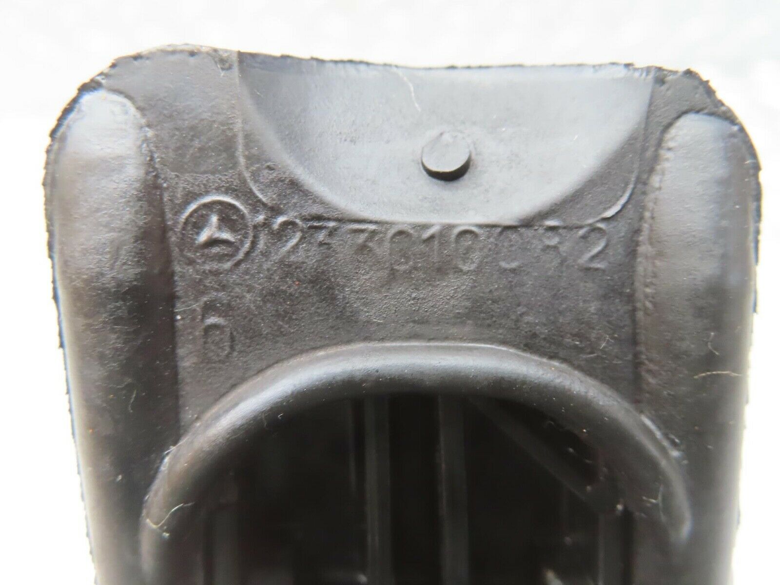 13496 Mercedes-Benz W123 200 Accelerator Pedal With Rubber 1233010082