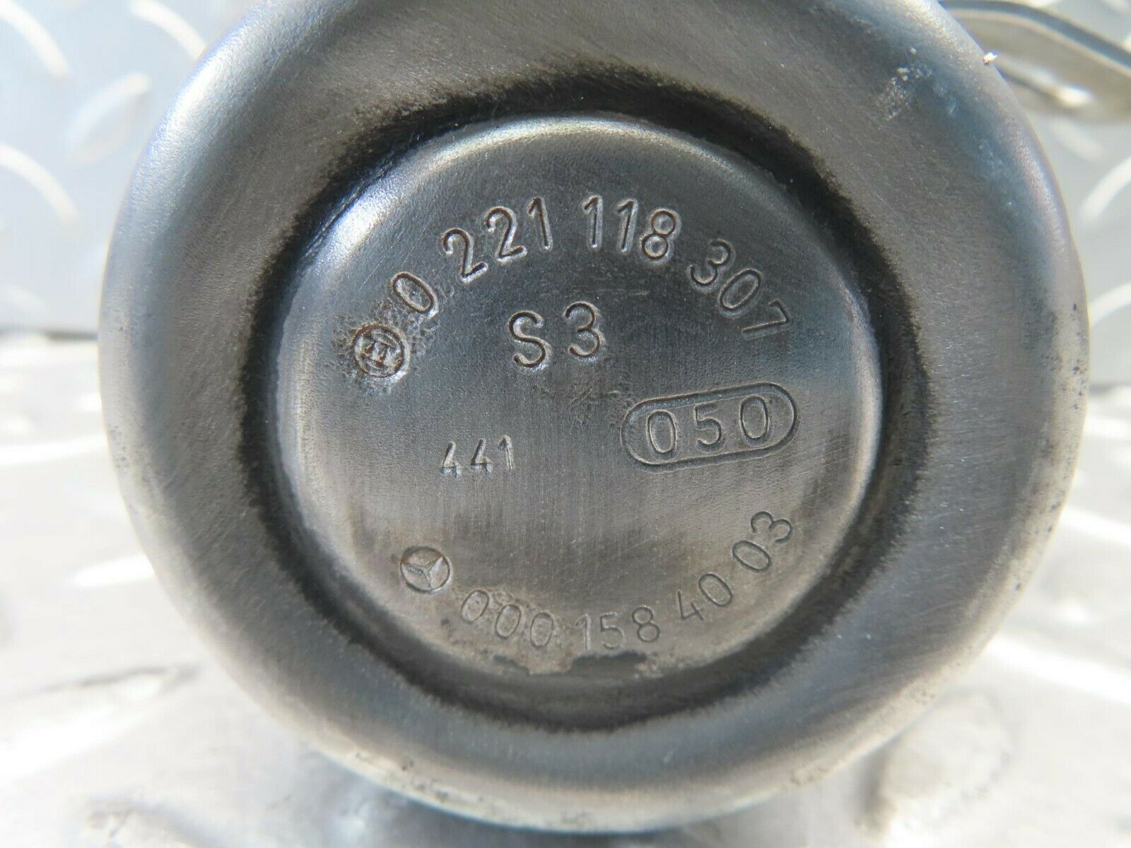 10912 Mercedes-Benz W123 230E Ignition Coil Bosch 0001584003