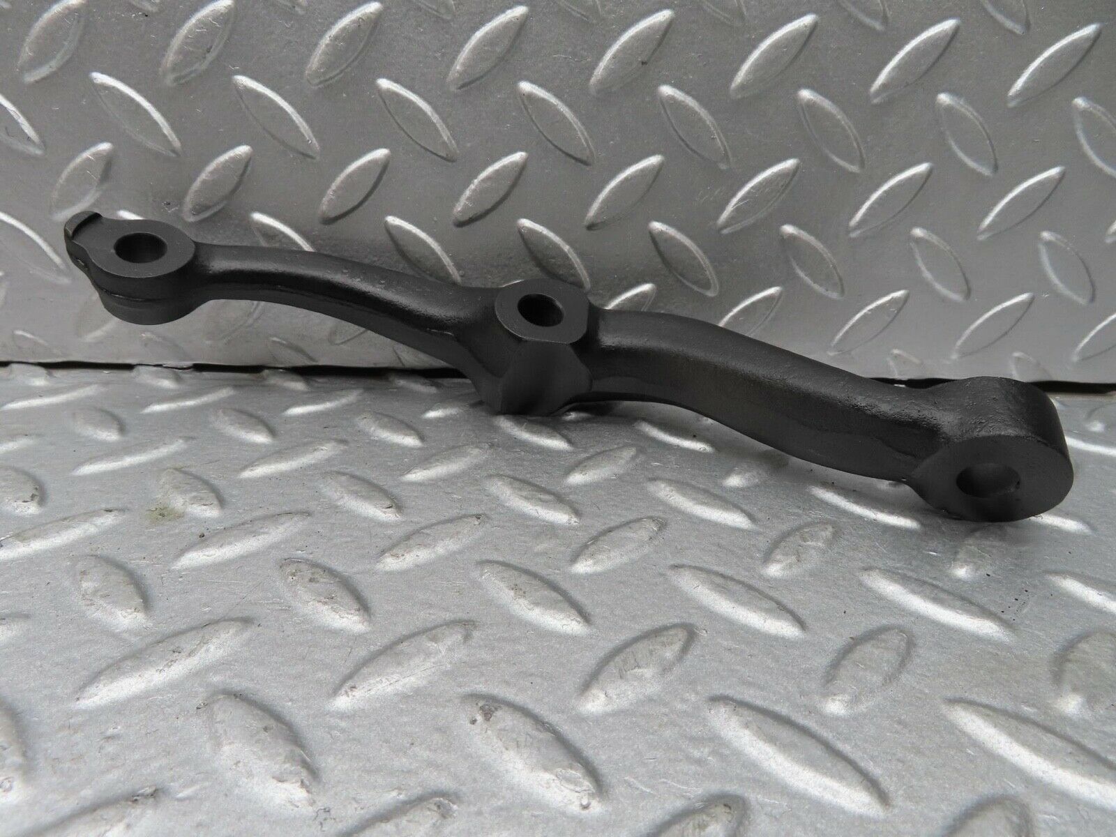 14465 Mercedes-Benz W116 350SE Front Axle Steering Arm Left