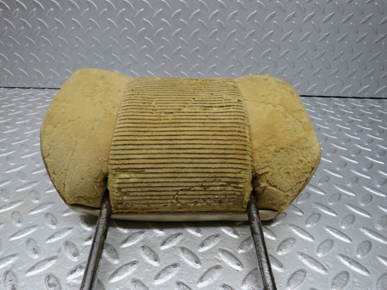 37079 Mercedes-Benz C126 420SEC Coupe Front Seat Headrest