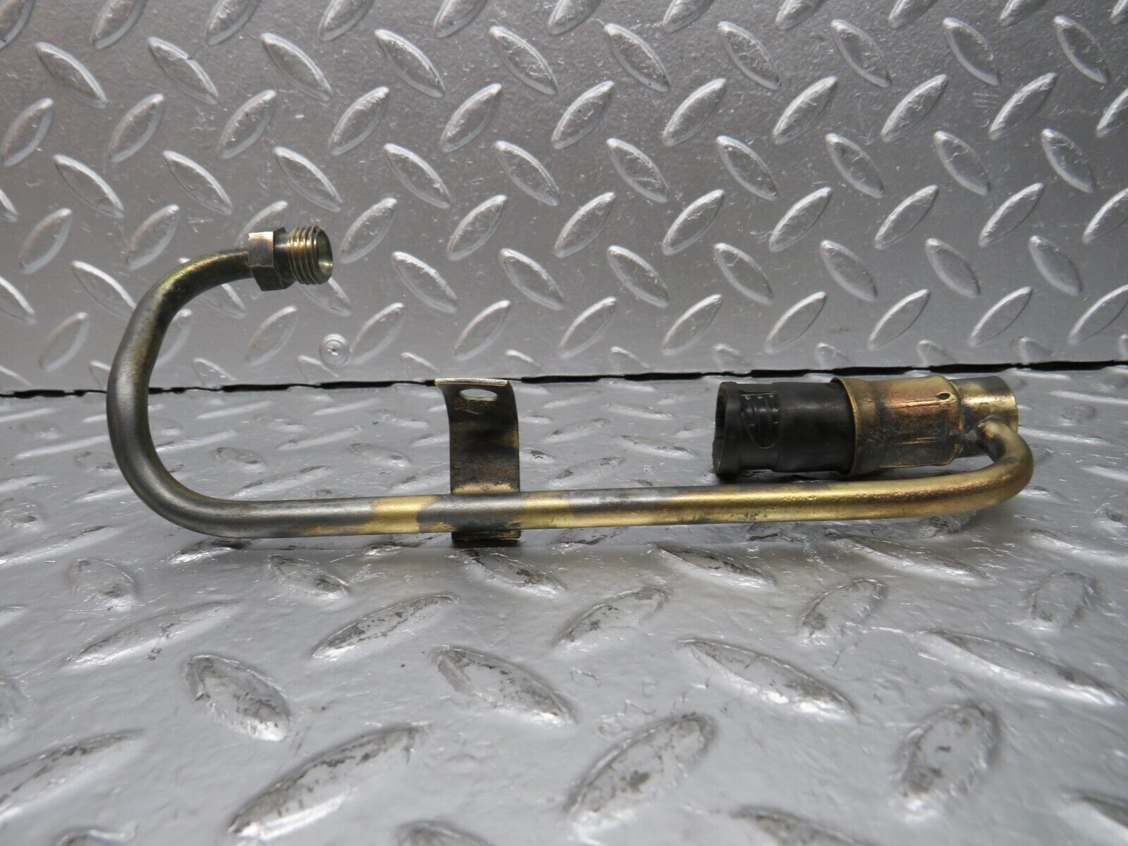 31505 Mercedes-Benz S124 220TE Wagon Fuel Hose Pipe