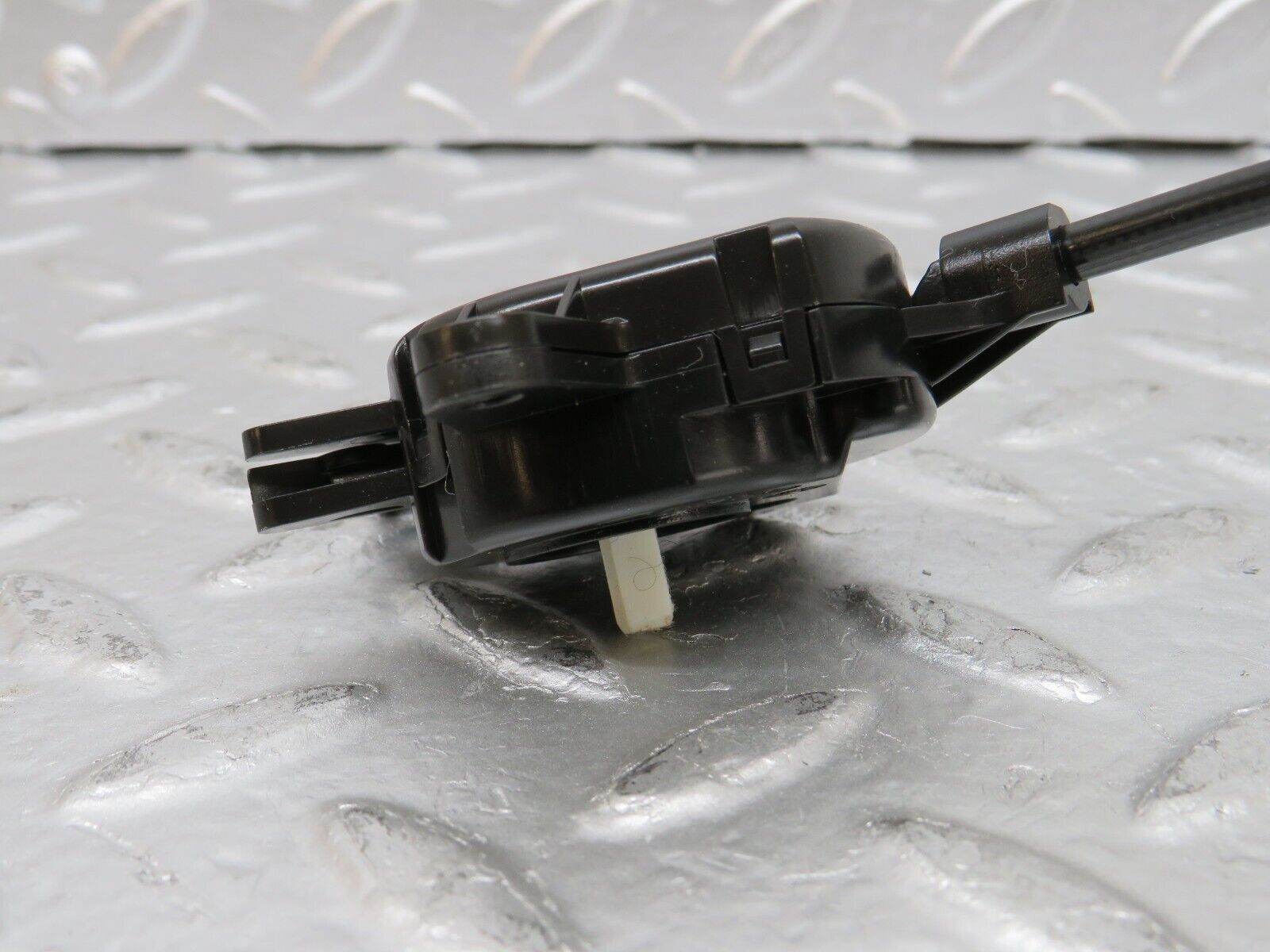 24929 Mercedes-Benz W140 S320 Heater Flap Motor Actuator 1408301133