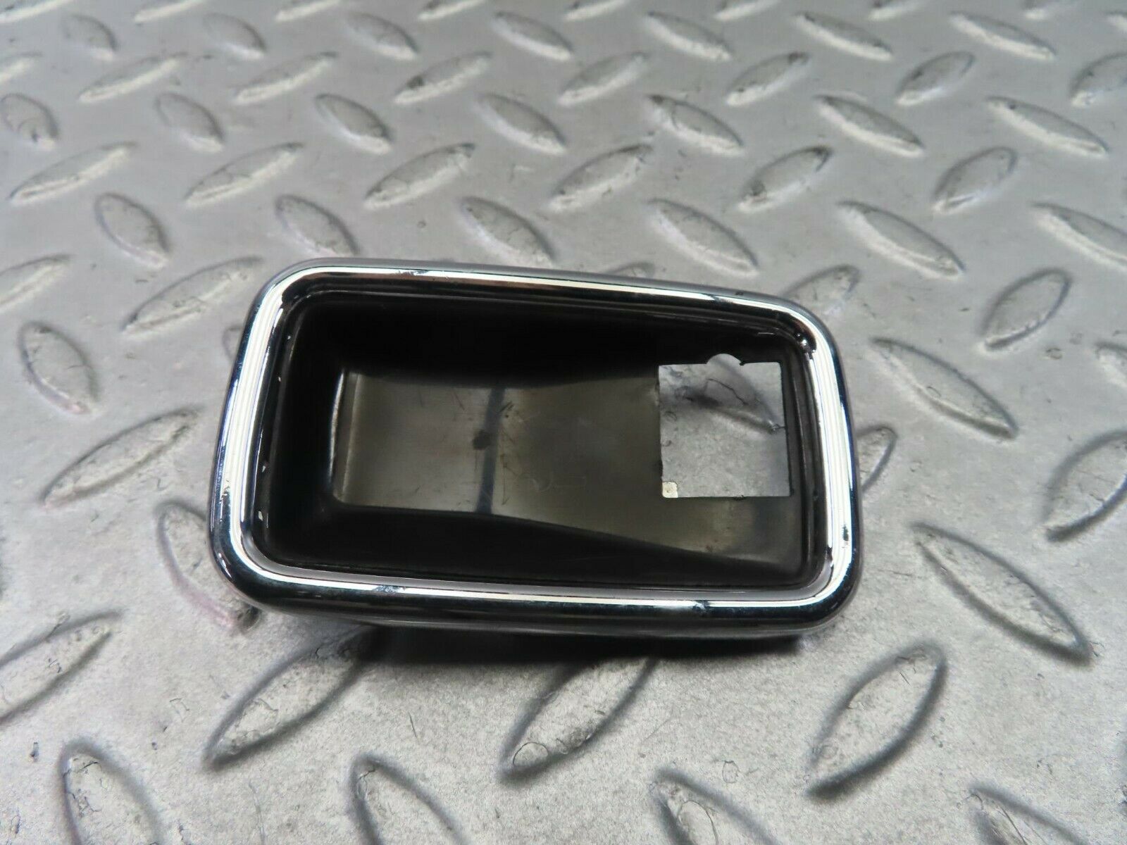 8658 Mercedes-Benz W108 Chrome Frame For Door Opener Left 1087660511