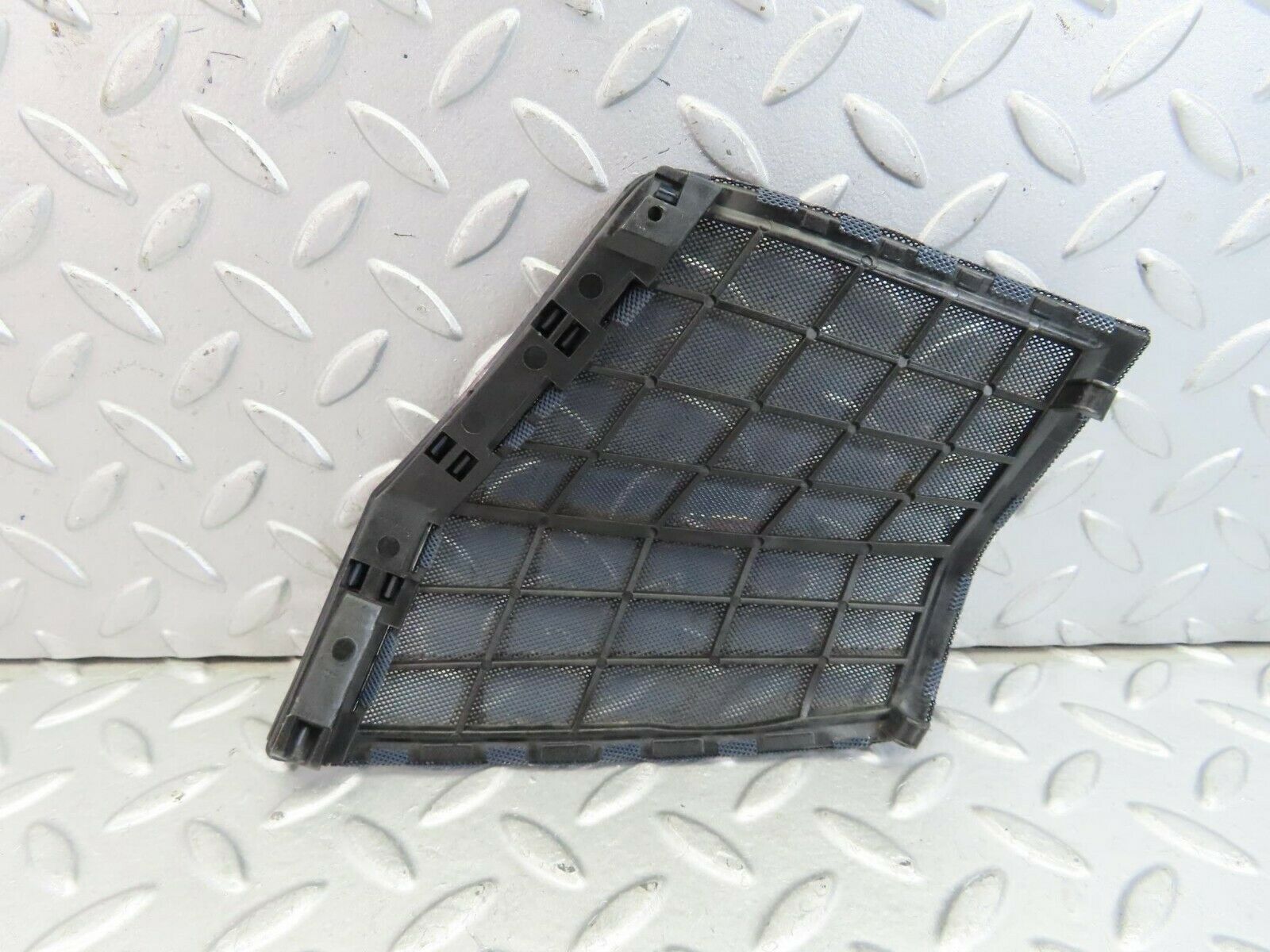 9406 Mercedes-Benz C124 300CE Coupe Dashboard Speaker Cover Grill Right