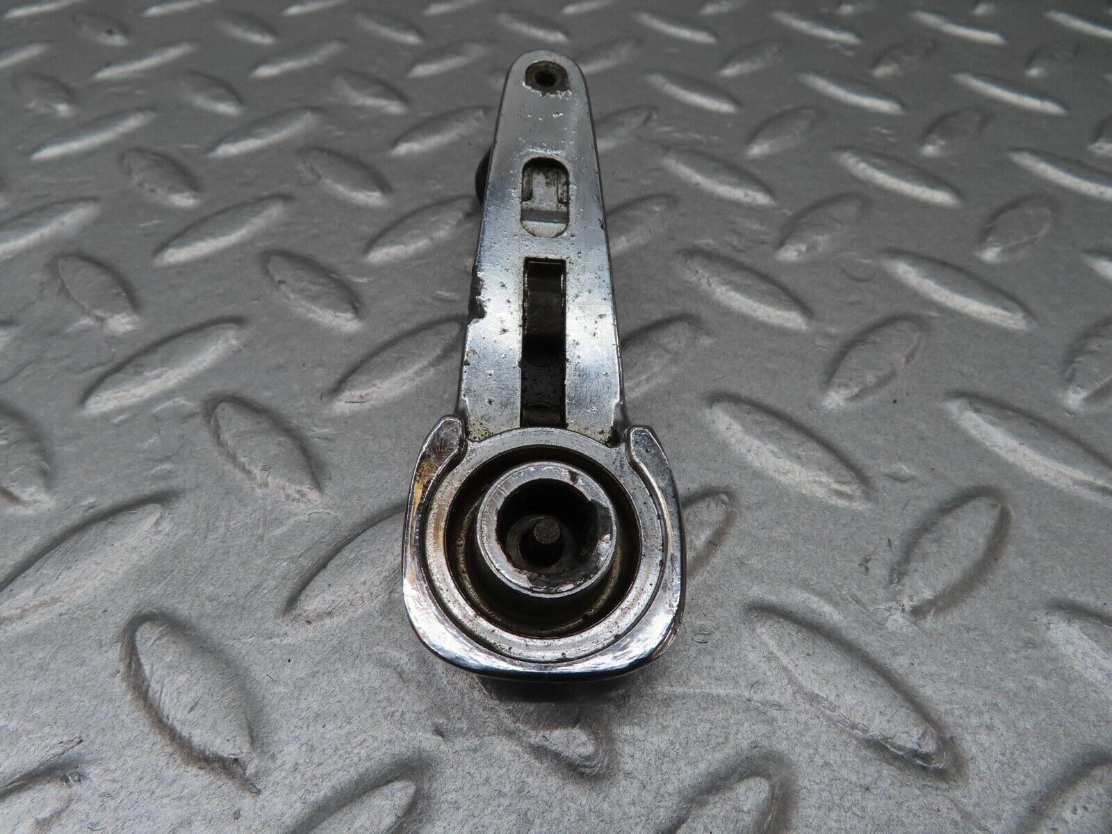 12764 Mercedes-Benz W111 220SE Window Lifter Crank Handle