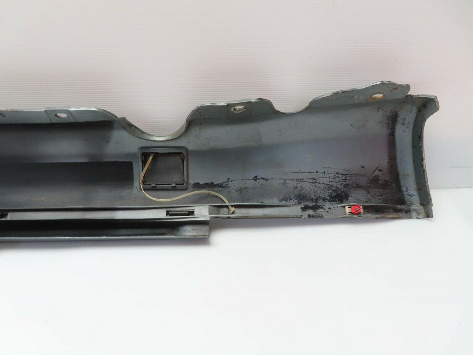 9505 Mercedes-Benz C124 300CE Coupe Side Skirt Right Side 1246901240