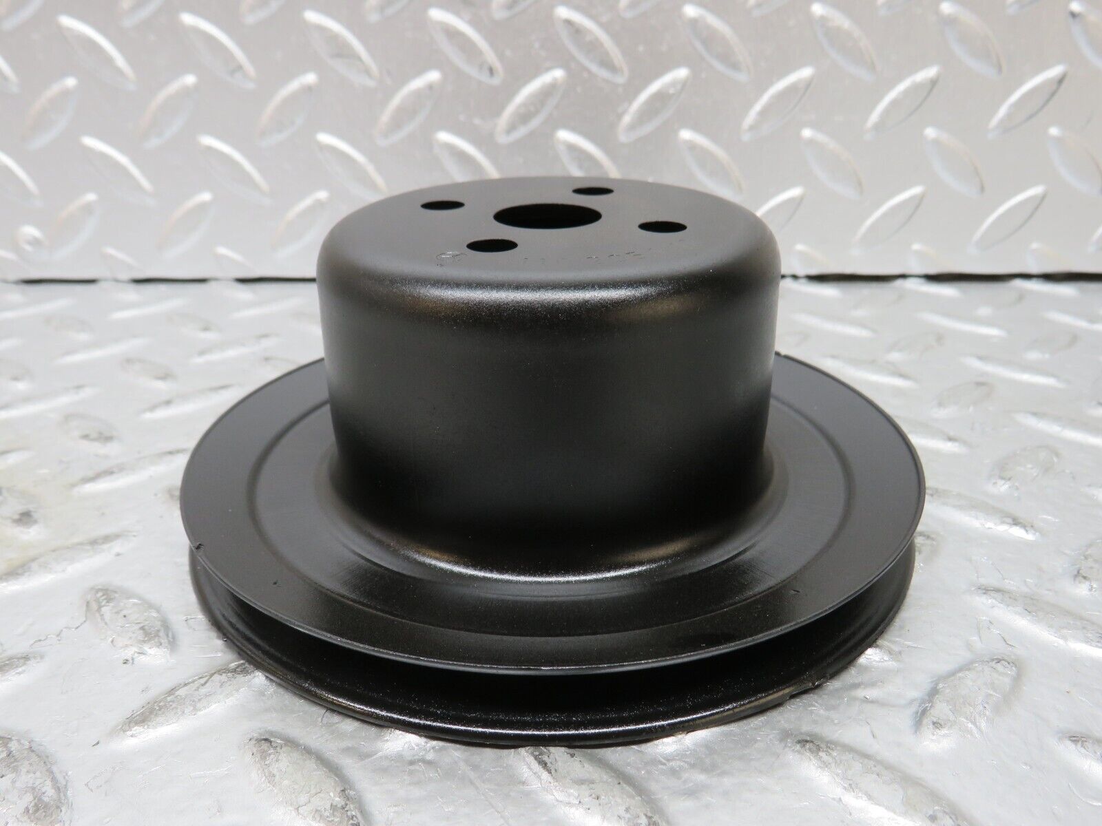 27393 Mercedes-Benz W123 280E Water Pump Pulley 1102051410