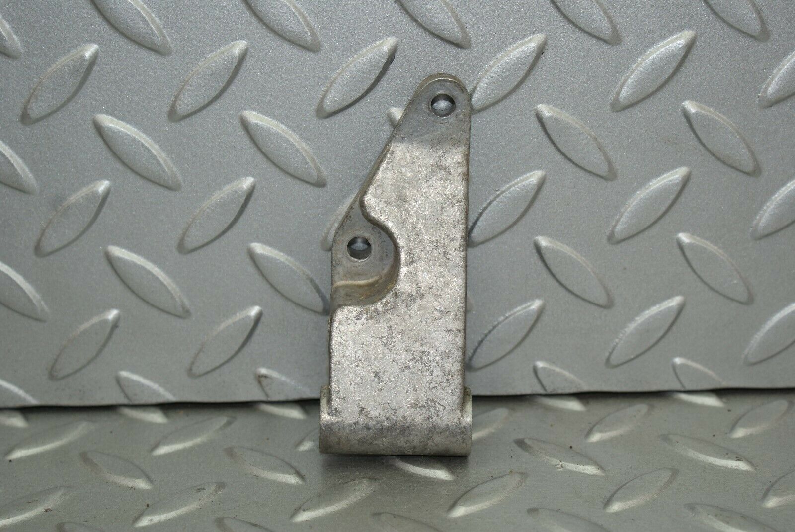 2684 Mercedes-Benz W116 350SE Gas Pedal Accelerator Bracket Holder