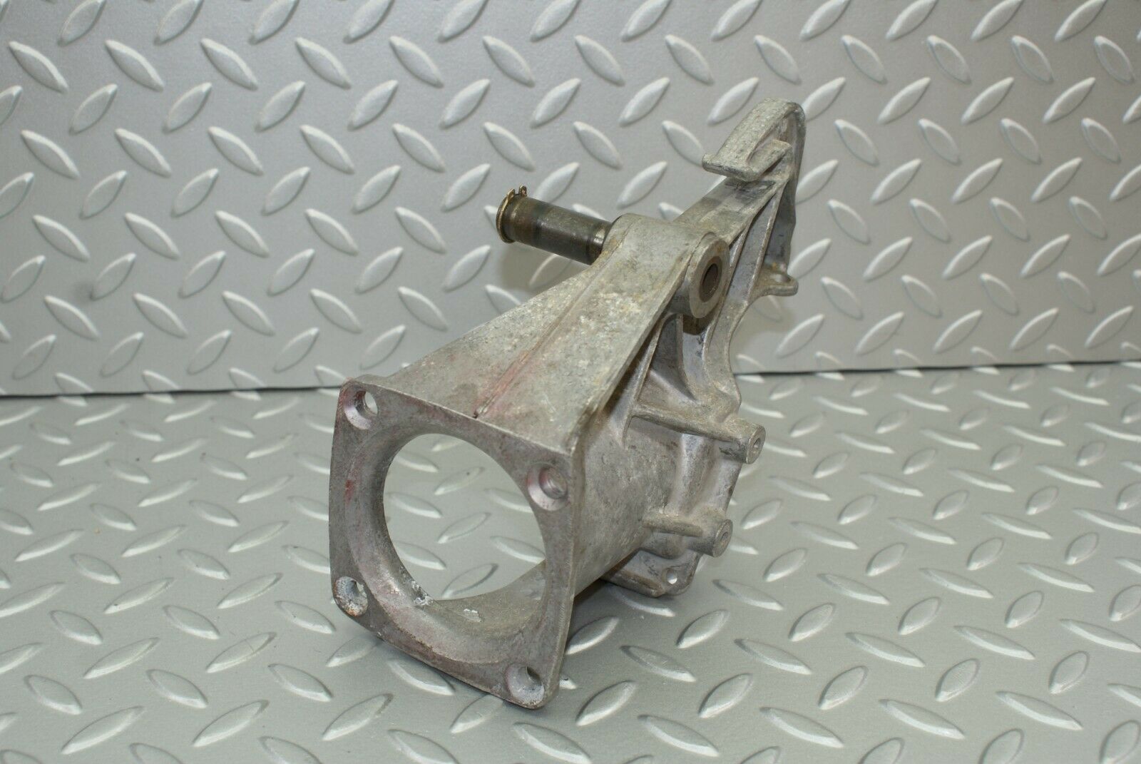 2835 Mercedes-Benz C123 280CE Coupe Brake Pedal Bracket Support 1232900219