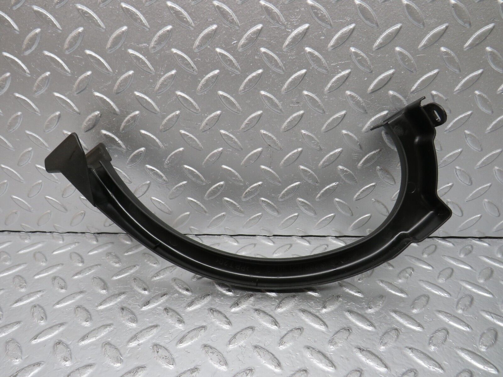 33294 Mercedes-Benz W202 C180 Trunk Lid Hinge Plastic Cover 2028213089