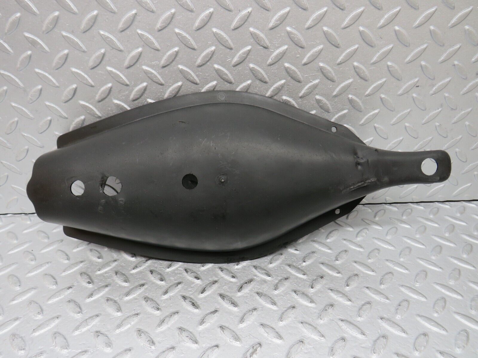 36460 Mercedes-Benz W201 190E 2.0L Rear Control Arm Cover 1243520088