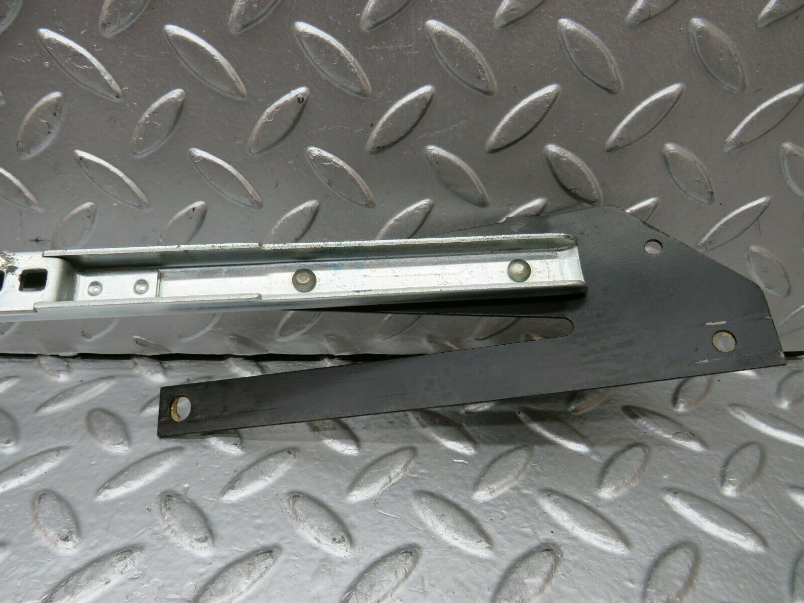 24181 Mercedes-Benz W123 280E Front Left Seat Sliding Adjust Handle