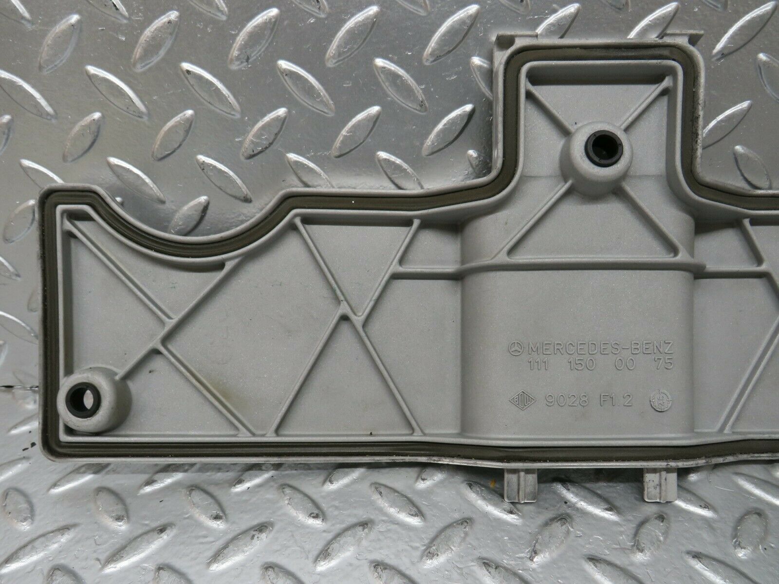 24362 Mercedes-Benz S124 220TE Wagon Ignition Cable Cover 1111500075