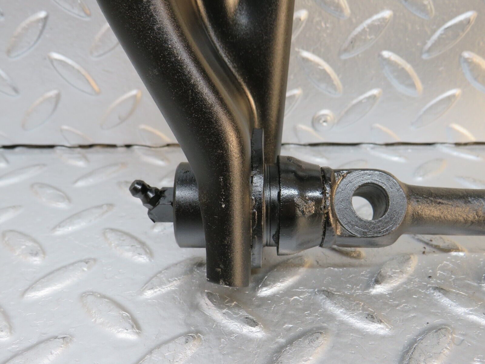 32267 Mercedes-Benz W108 280SE Front Left Upper Control Arm