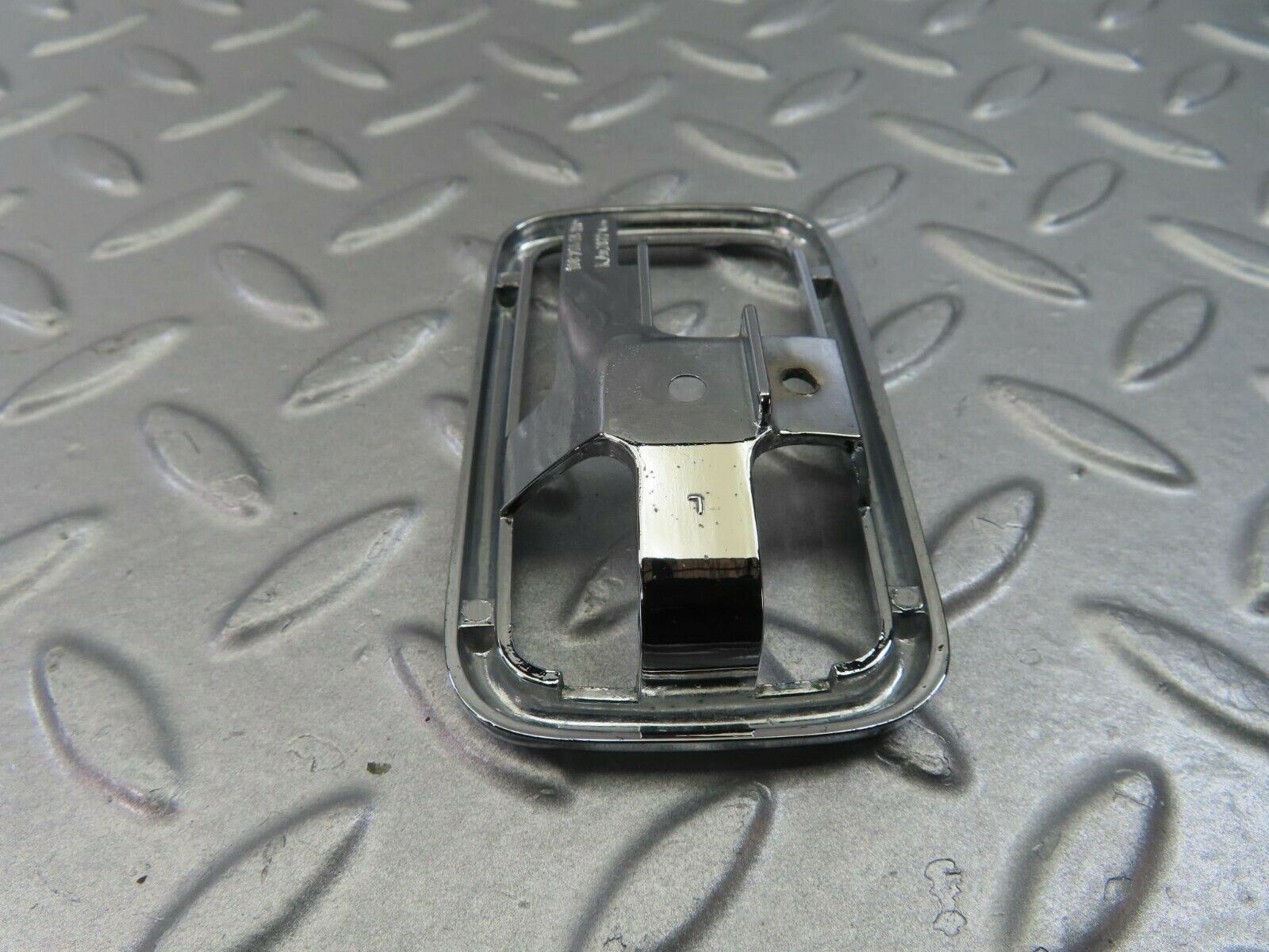 8884 Mercedes-Benz W108 Chrome Frame For Door Opener Left 1087660511