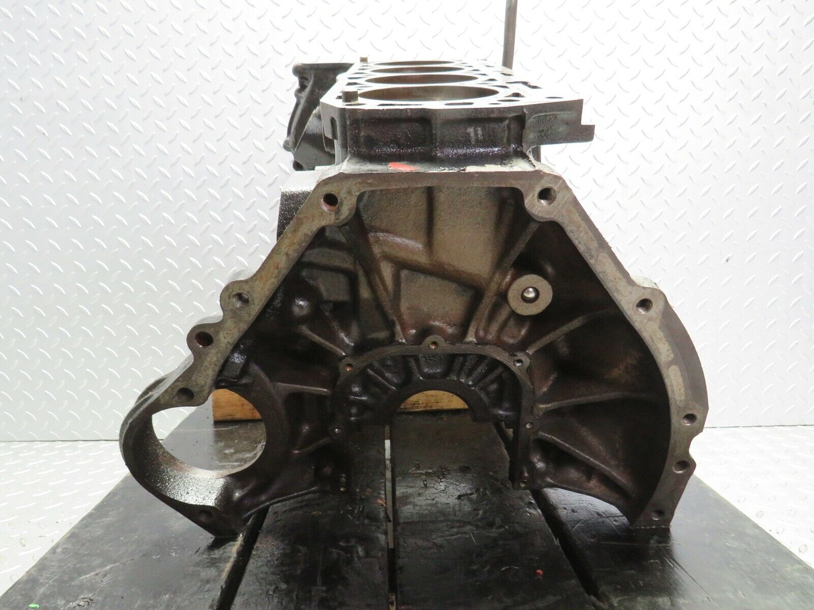 21953 Mercedes-Benz W123 230E Engine Block M102 1020110901 M102.980