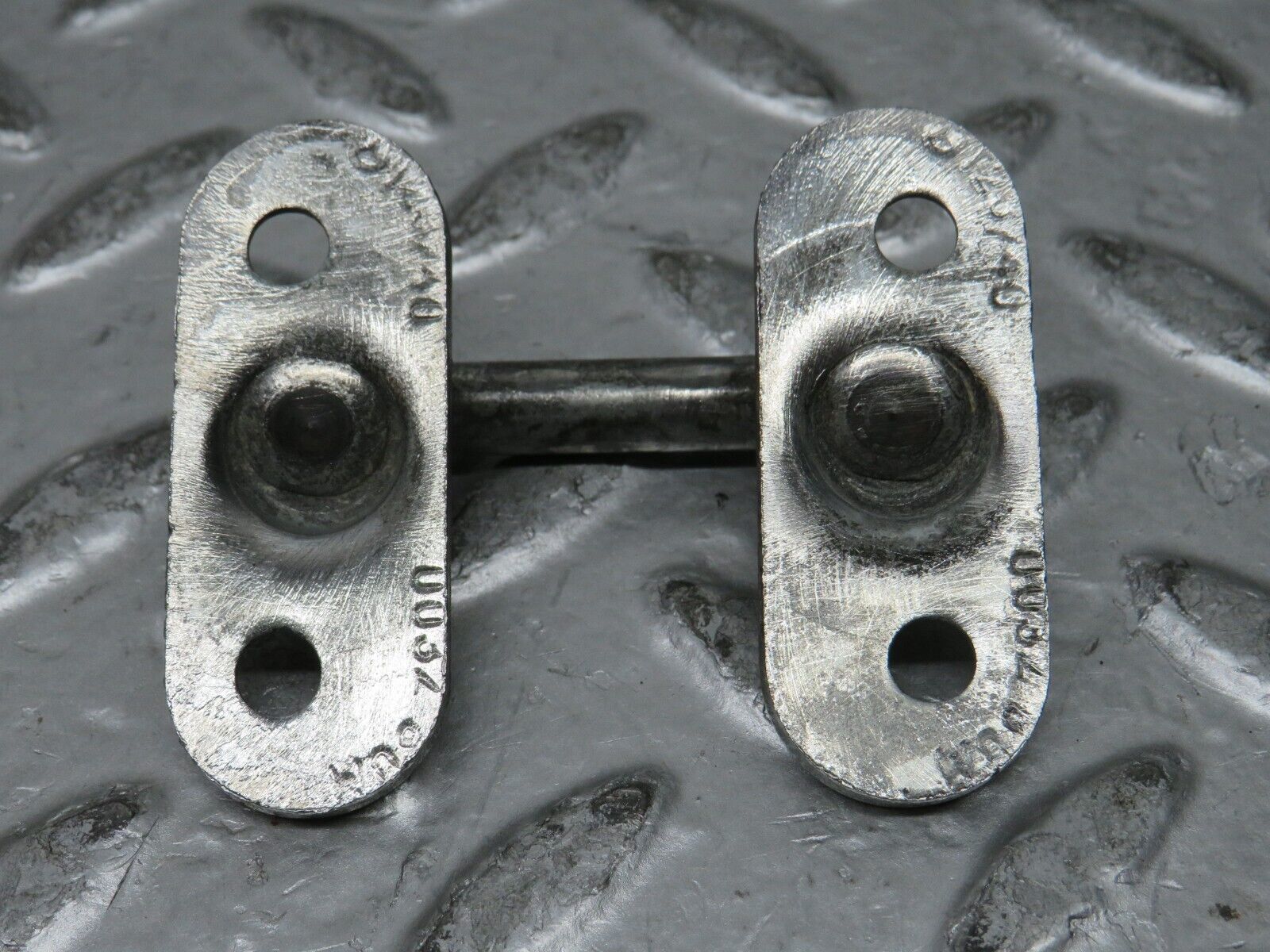 28537 Mercedes-Benz S123 240D Wagon Tailgate Trunk Lock Latch 1237400032