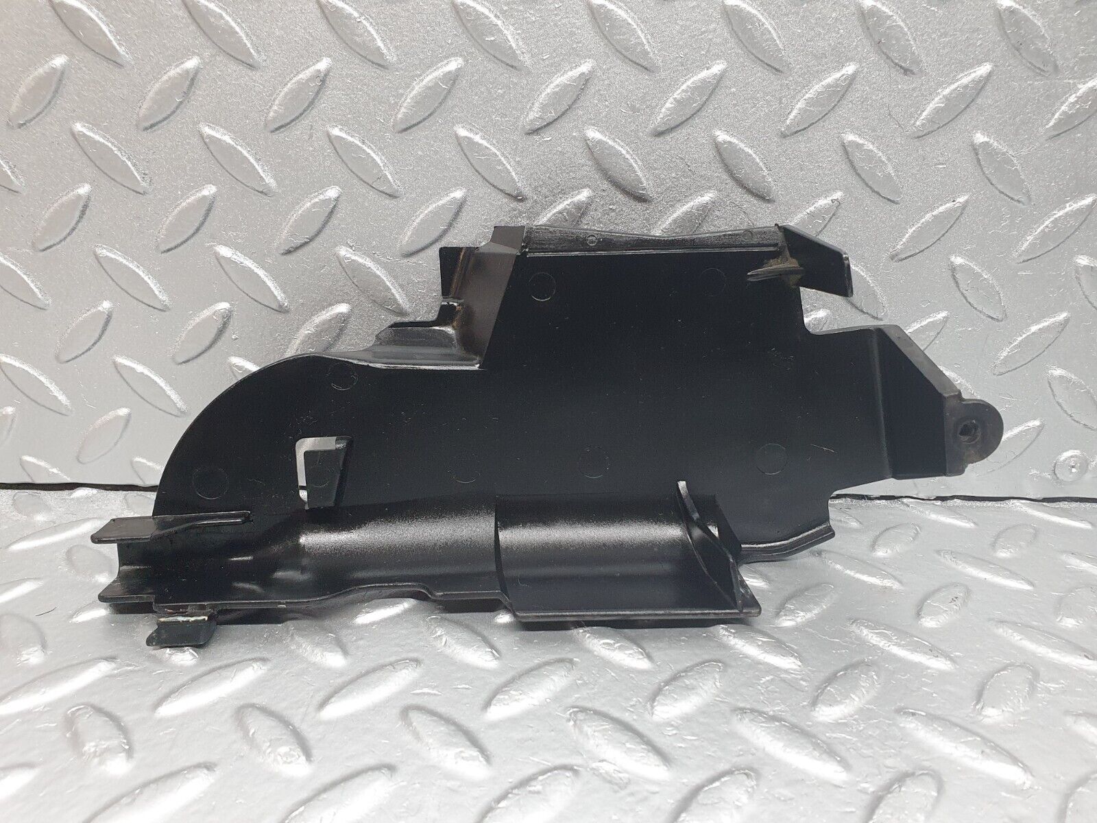 40907 Mercedes-Benz W126 300SE Front Right Door Lock Inner Cover 1267230408