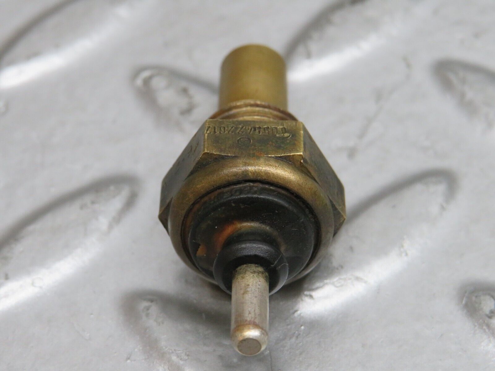 29174 Mercedes-Benz C124 320CE Coolant Temperature Sensor 0055422617