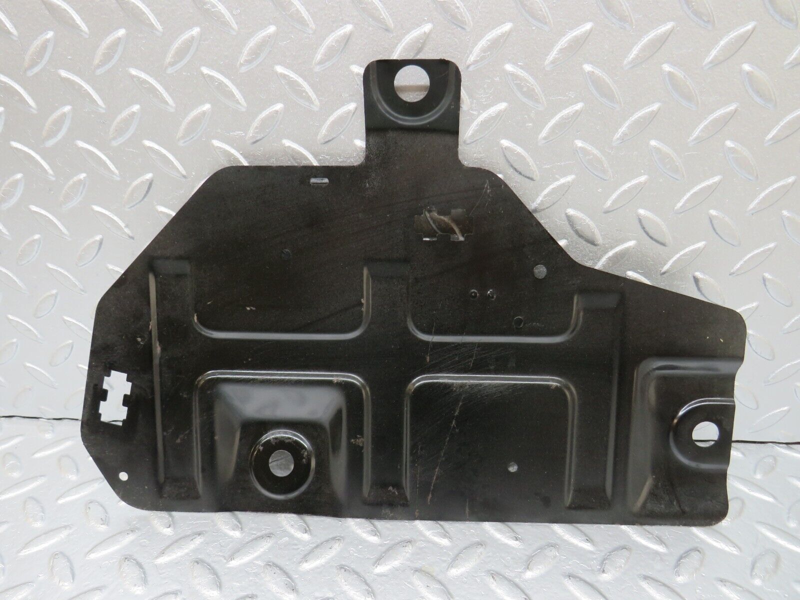 34206 Mercedes-Benz W124 260E Under Dash Relay Bracket Left Side