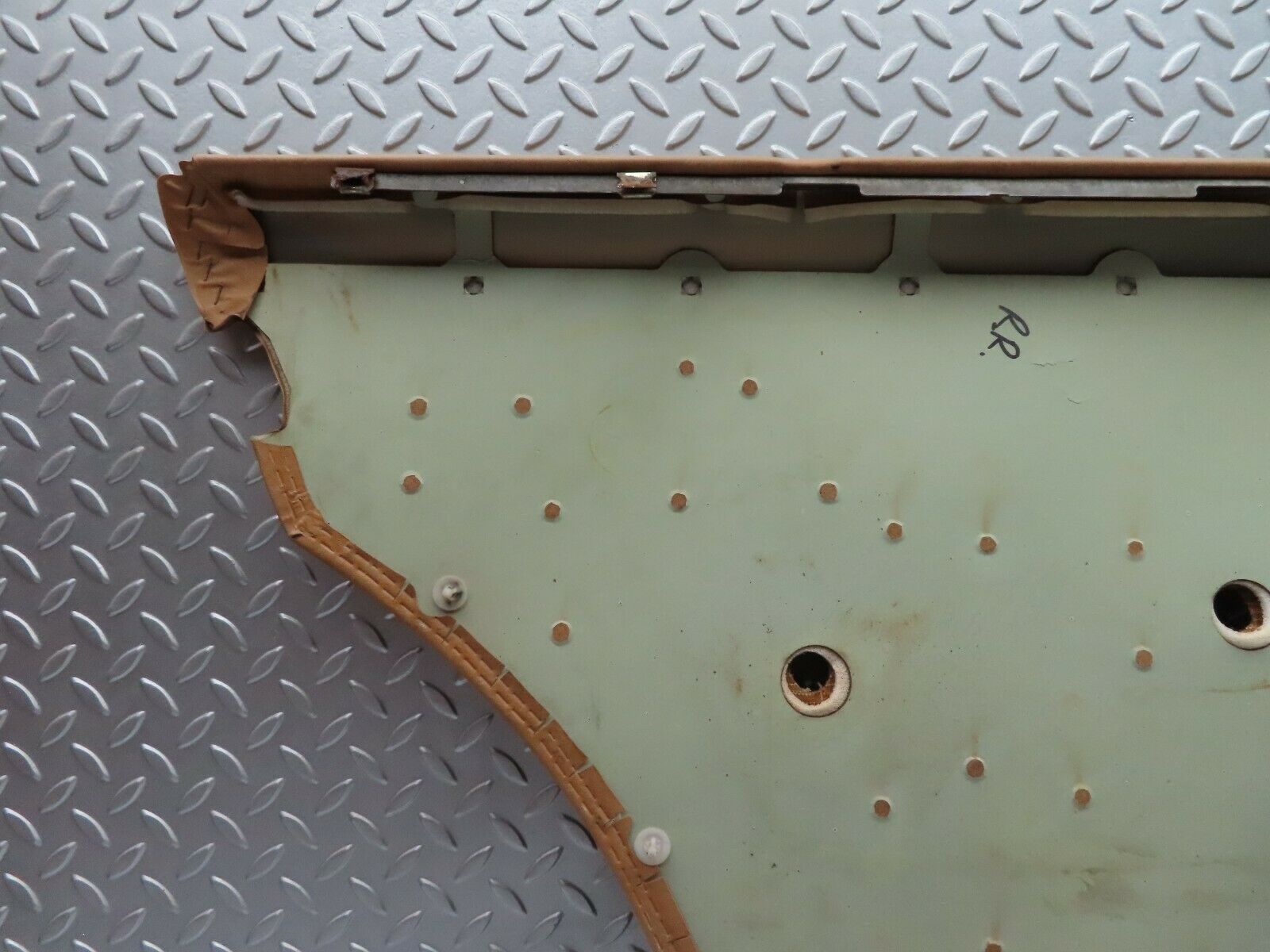 5723 Mercedes-Benz W123 200 Rear Right Door Card