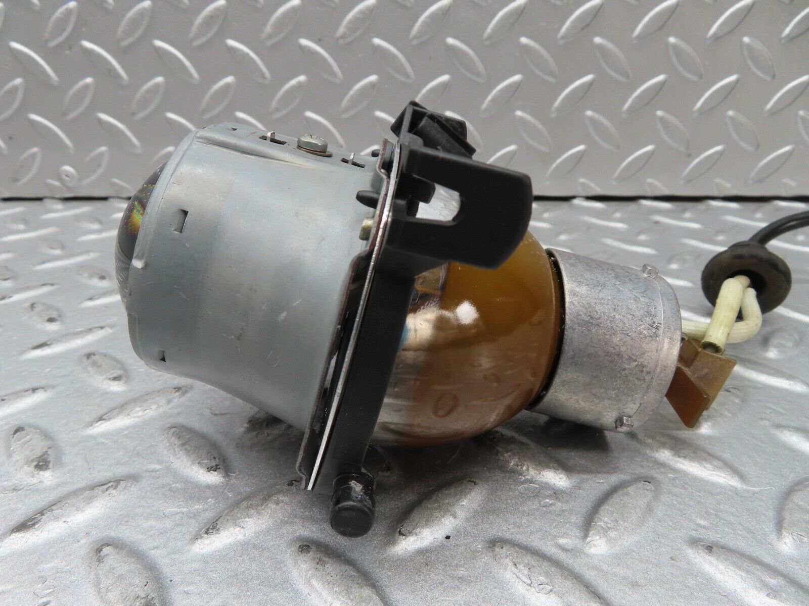 17227 Mercedes-Benz R129 300SL Coupe Front Left Fog Light 1305300028