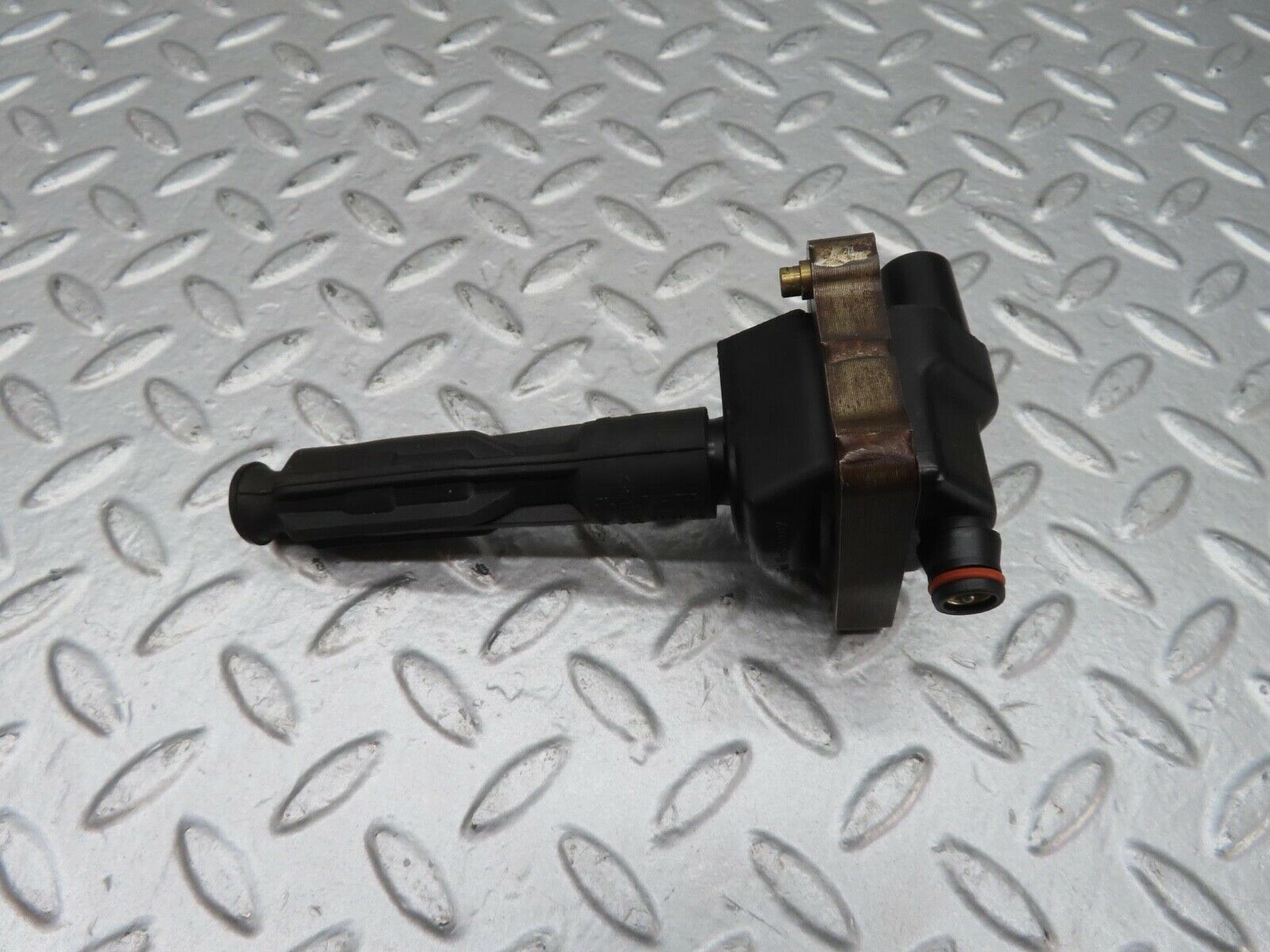 15052 Mercedes-Benz W140 S320 Ignition Coil Bosch 0001587003