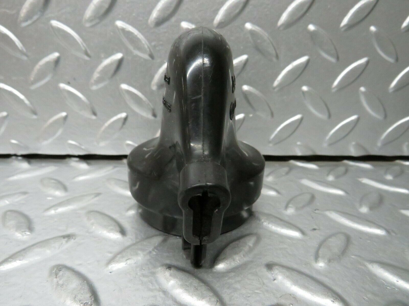 23759 Mercedes-Benz C107 450SLC Coupe Ignition Coil Cover Cap 0001581485